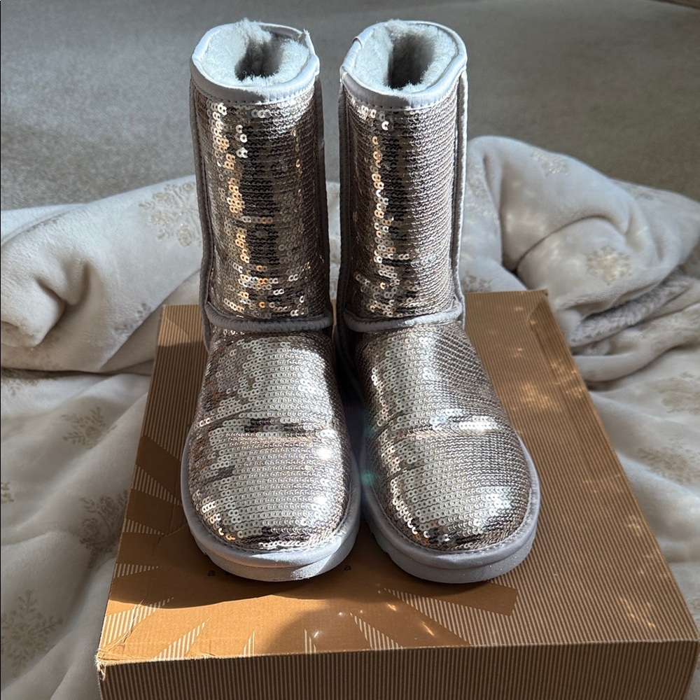 UGG Gold Sequin Winter Boots - Picture 5 of 6